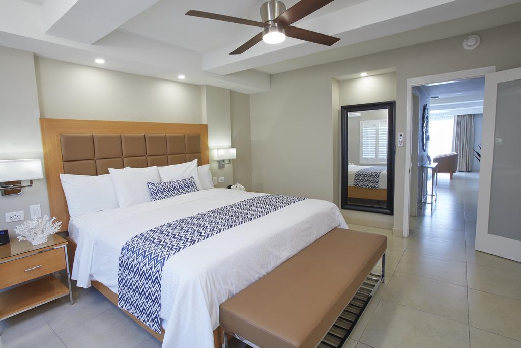 Divi Dutch Village Beach Resort Palm Beach Esterno foto